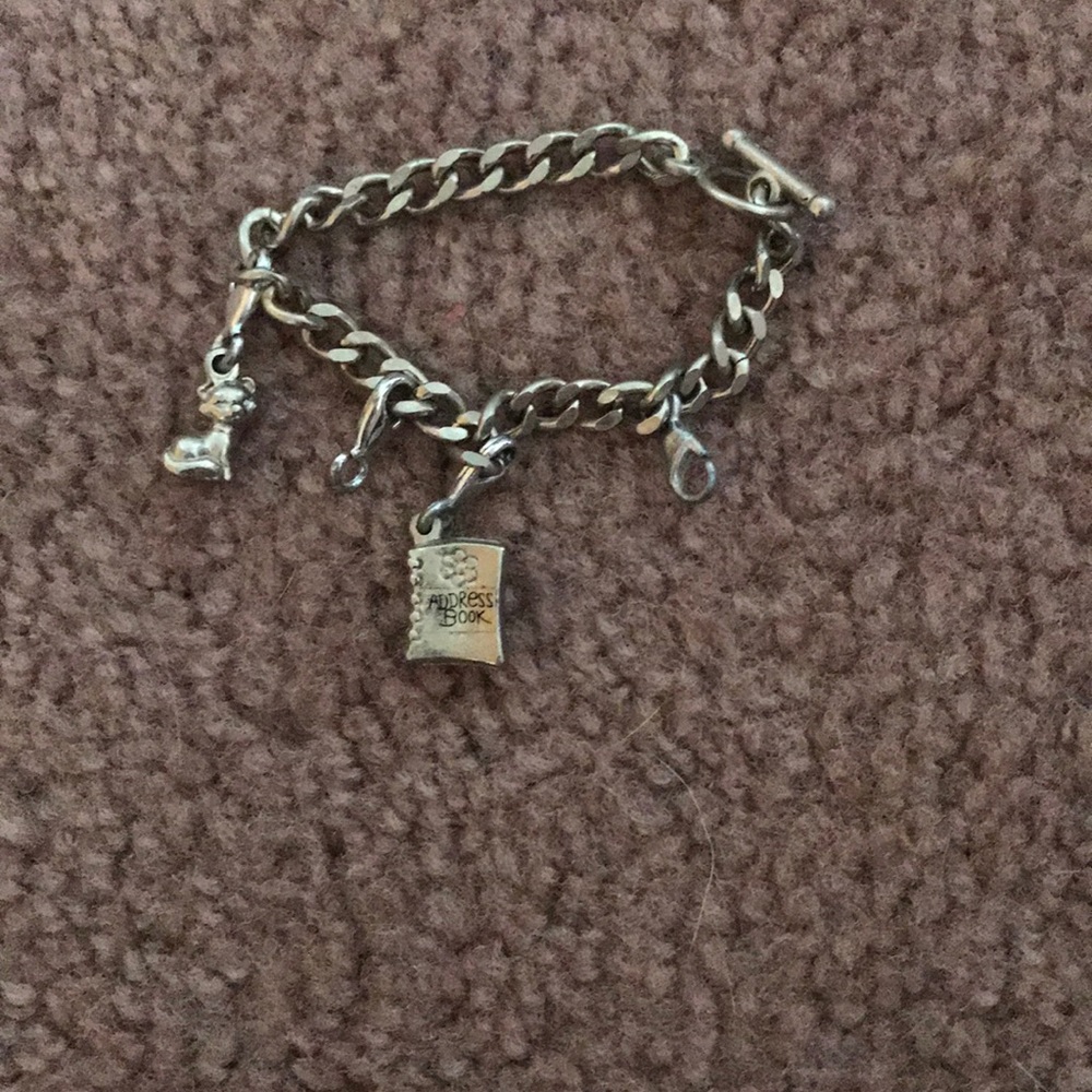 Kids size charm bracelet 🦋